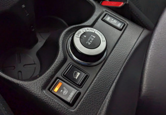 Подержанный автомобиль Nissan X-Trail 2016 года (27 фото)