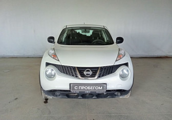 Подержанный автомобиль Nissan Juke 2014 года (2 фото)