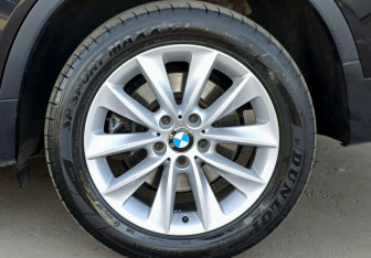 Подержанный автомобиль BMW X3 2016 года (9 фото)