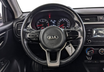 Подержанный автомобиль Kia Rio Hatchback 2021 года (20 фото)
