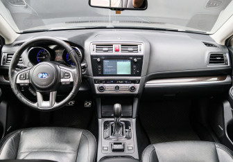 Подержанный автомобиль Subaru Outback Wagon 2016 года (10 фото)