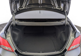 Подержанный автомобиль Hyundai Solaris Sedan 2015 года (9 фото)