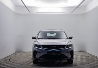 Подержанный автомобиль Geely Coolray 2022 года (2 фото)