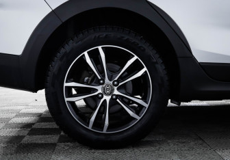 Подержанный автомобиль Kia Rio Hatchback 2020 года (15 фото)