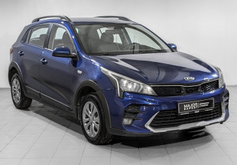Подержанный автомобиль Kia Rio Hatchback 2021 года (3 фото)
