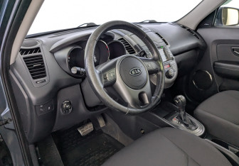 Подержанный автомобиль Kia Soul 2011 года (23 фото)
