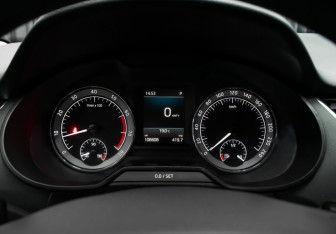 Подержанный автомобиль Skoda Octavia Liftback 2018 года (13 фото)
