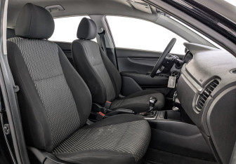 Подержанный автомобиль Kia Rio Hatchback 2020 года (22 фото)