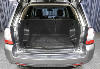 Подержанный автомобиль Land Rover Freelander 2011 года (10 фото)