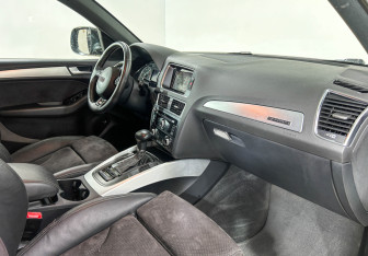 Подержанный автомобиль Audi Q5 2015 года (9 фото)