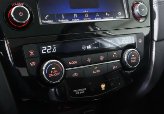 Подержанный автомобиль Nissan Qashqai 2021 года (15 фото)