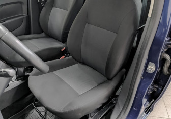 Подержанный автомобиль Renault Logan Sedan 2019 года (20 фото)