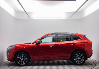 Подержанный автомобиль Haval Jolion 2022 года (8 фото)