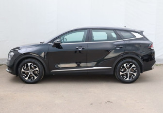 Подержанный автомобиль Kia Sportage 2022 года (8 фото)