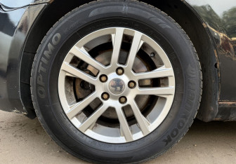 Подержанный автомобиль Volkswagen Golf Hatchback 2011 года (9 фото)