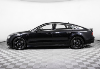 Подержанный автомобиль Audi A7 2014 года (8 фото)
