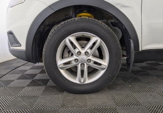 Подержанный автомобиль SsangYong Actyon 2013 года (12 фото)