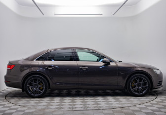 Подержанный автомобиль Audi A4 Sedan 2016 года (6 фото)
