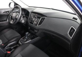 Подержанный автомобиль Hyundai Creta 2020 года (10 фото)