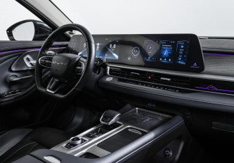 Подержанный автомобиль Chery Arrizo 8 2023 года (9 фото)