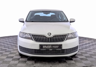 Подержанный автомобиль Skoda Rapid Liftback 2019 года (2 фото)
