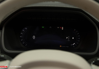 Новый Volvo XC90 2025 (16 фото)