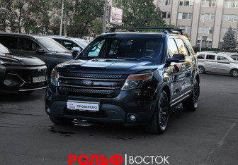 Подержанный автомобиль Ford Explorer 2013 года (1 фото)