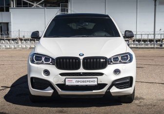 Подержанный автомобиль BMW X6 2016 года (2 фото)
