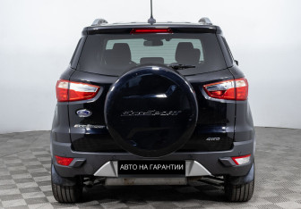 Подержанный автомобиль Ford EcoSport 2017 года (4 фото)