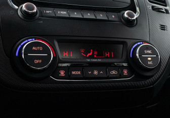 Подержанный автомобиль Kia Cerato Sedan 2017 года (9 фото)