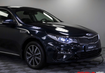 Подержанный автомобиль Kia Optima Sedan 2018 года (11 фото)