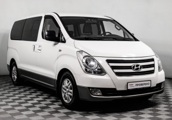 Подержанный автомобиль Hyundai H-1 2016 года (3 фото)