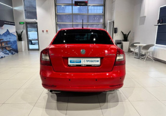 Подержанный автомобиль Skoda Octavia Liftback 2012 года (5 фото)