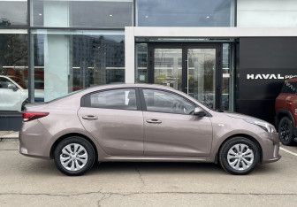 Подержанный автомобиль Kia Rio Sedan 2020 года (4 фото)