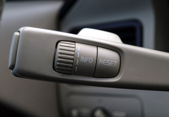 Подержанный автомобиль Volvo S80 2007 года (16 фото)