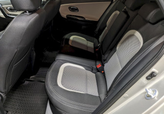 Подержанный автомобиль Kia Ceed Wagon 2014 года (15 фото)