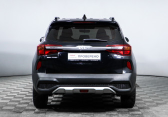 Подержанный автомобиль Kia Seltos 2021 года (6 фото)