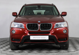 Подержанный автомобиль BMW X3 2013 года (3 фото)