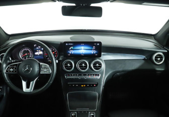 Подержанный автомобиль Mercedes-Benz GLC Coupe 2021 года (12 фото)