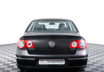 Подержанный автомобиль Volkswagen Passat Sedan 2007 года (6 фото)