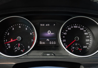 Подержанный автомобиль Volkswagen Tiguan 2021 года (9 фото)