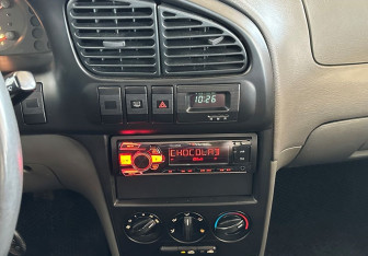Подержанный автомобиль Kia Spectra Sedan 2006 года (14 фото)