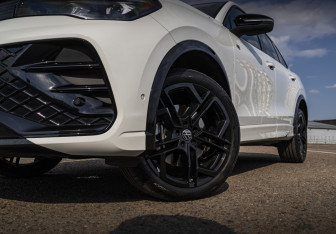 Подержанный автомобиль Volkswagen Tiguan 2025 года (2 фото)