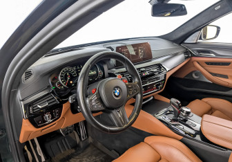 Подержанный автомобиль BMW M5 Sedan 2019 года (16 фото)