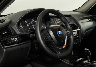 Подержанный автомобиль BMW X3 2014 года (12 фото)