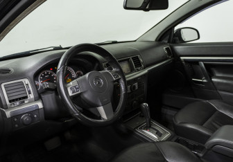 Подержанный автомобиль Opel Vectra Liftback 2007 года (10 фото)