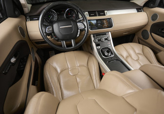 Подержанный автомобиль Land Rover Range Rover Evoque 2015 года (20 фото)