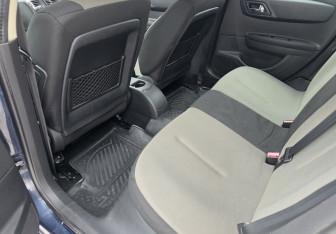 Подержанный автомобиль Citroen C4 Hatchback 2010 года (10 фото)