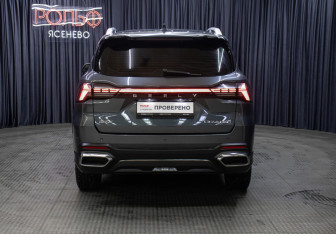 Подержанный автомобиль Geely Okavango 2024 года (6 фото)