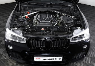 Подержанный автомобиль BMW X4 2016 года (9 фото)